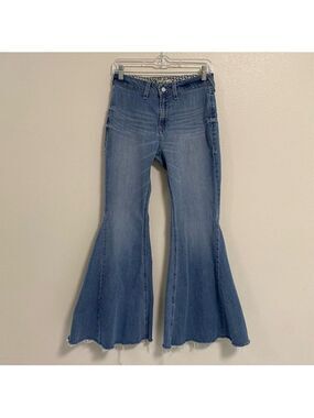 Ariat REAL Jeans Women’s Size 6/28S Light wash Flare Alondra blue jeans
